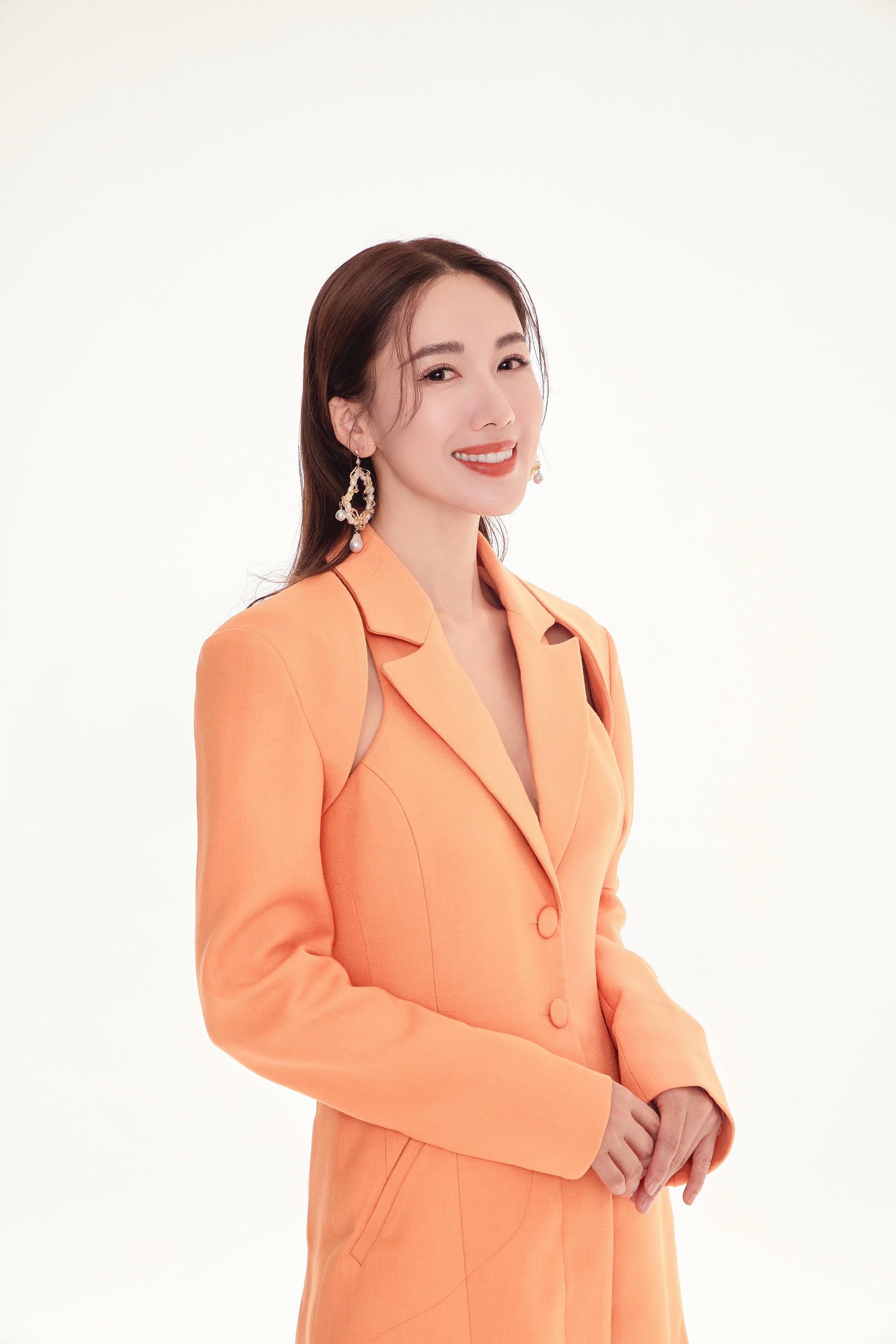 Selena Lee 李施嬅